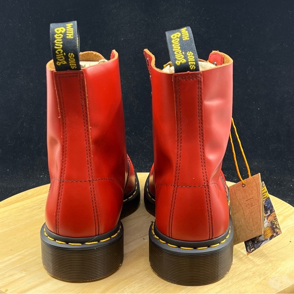 DOC DR. MARTENS RED SMOOTH LEATHER BOOTS RARE VINTAGE WOMENS SIZE 9/ MENS SIZE 8 - Picture 4 of 10